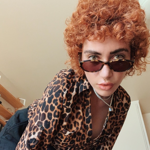 Meet your Posher, Rene - Picture 1 of 1